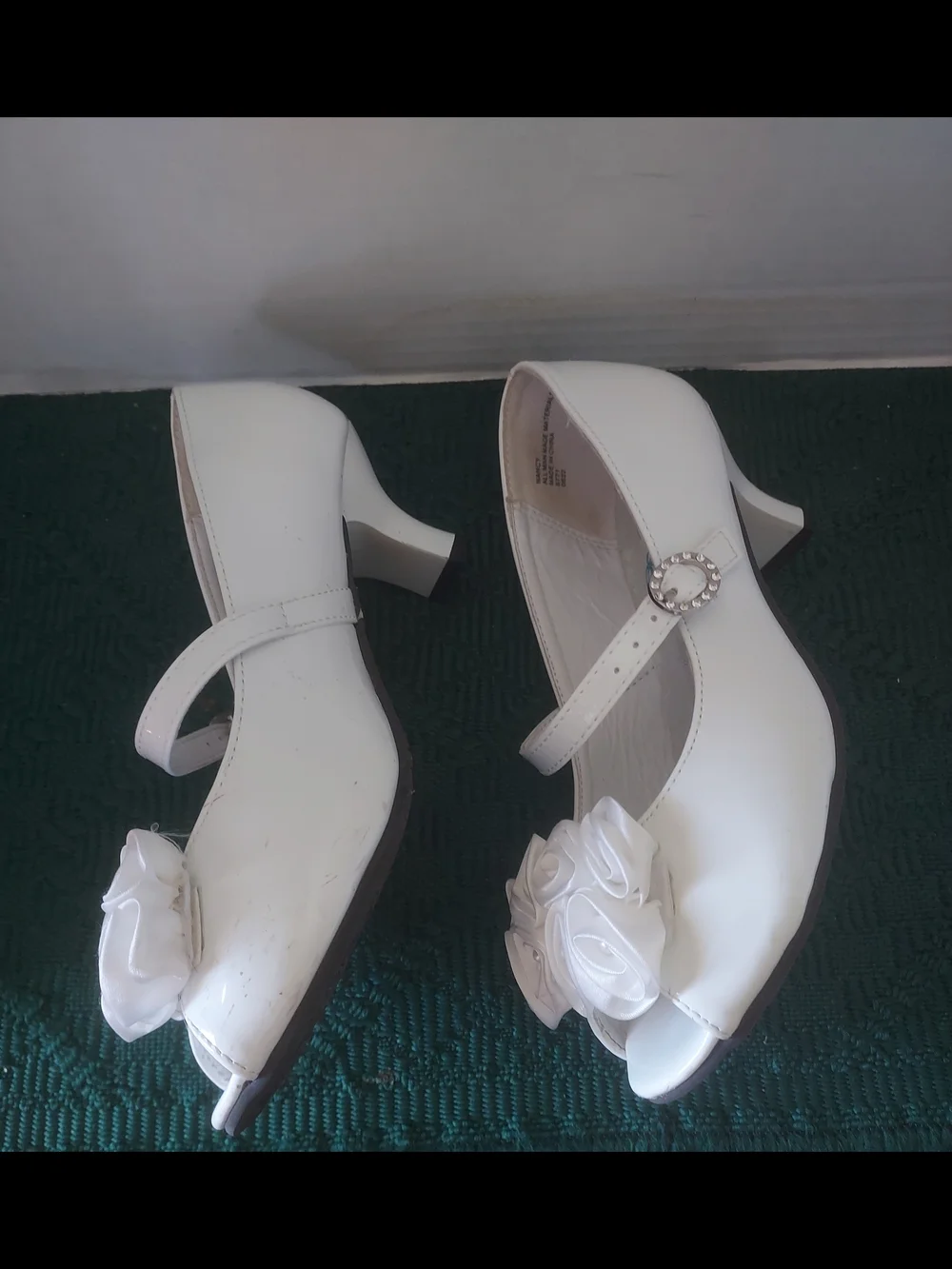 Girls White Floral Peep-Toe Mary Jane Dress Shoes
